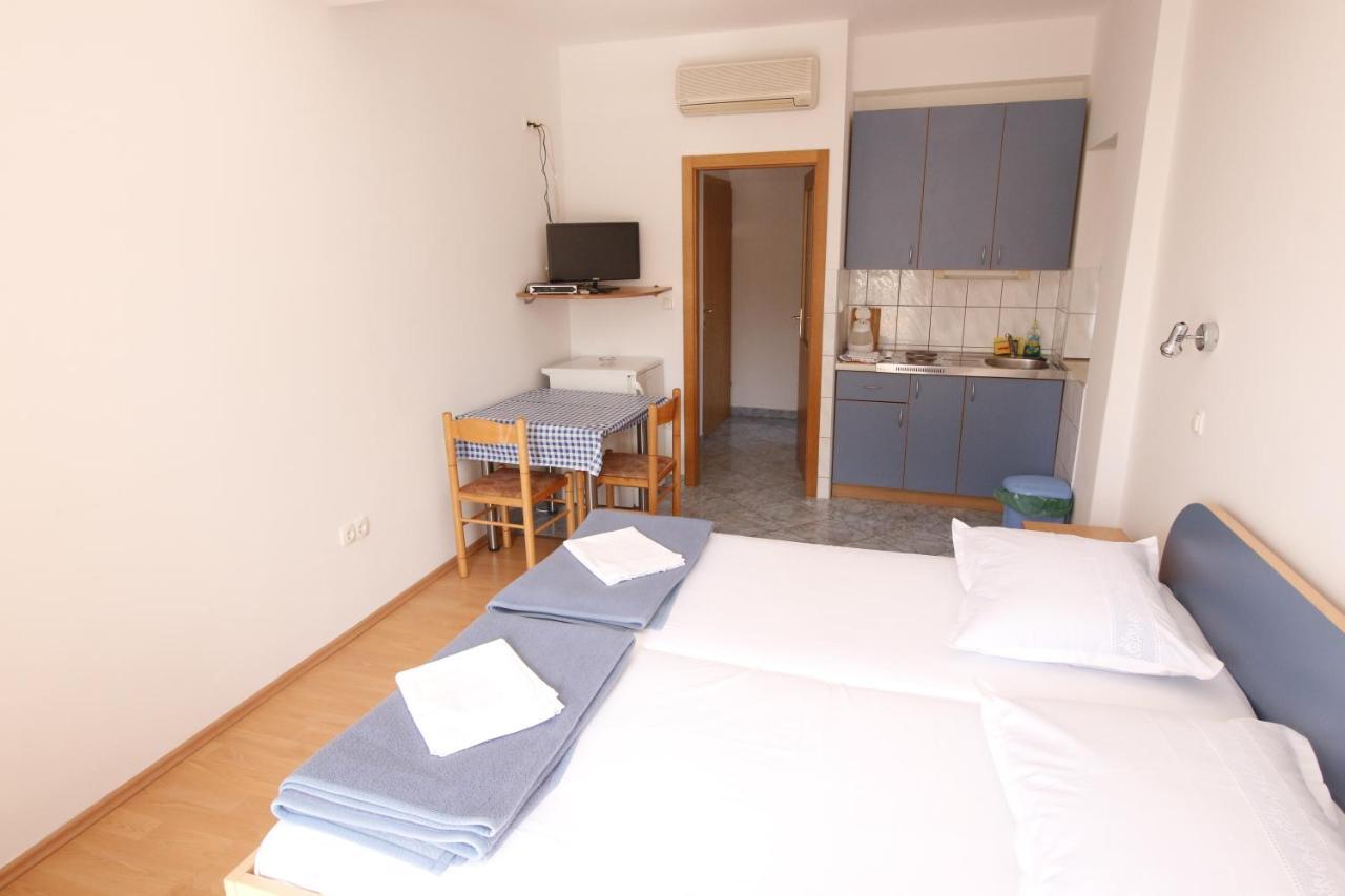 Omis - Michy Apartments Exterior photo